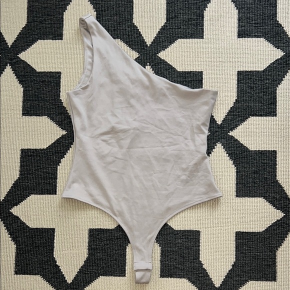 H&M Taupe Tan One Shoulder Thong Bodysuit - Picture 1 of 4